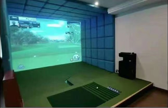 贵州室内高尔夫案例 客户选择这款优质品牌 安装在一高校内供教学使用提高教